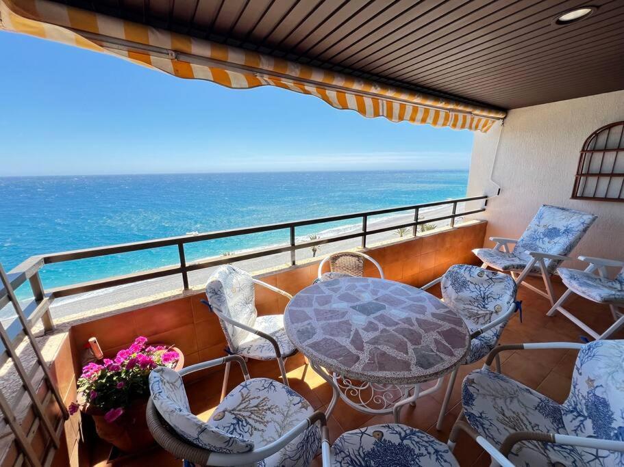 Pushe Playa Velilla Beach & Tradition 3 Almunecar Exterior photo